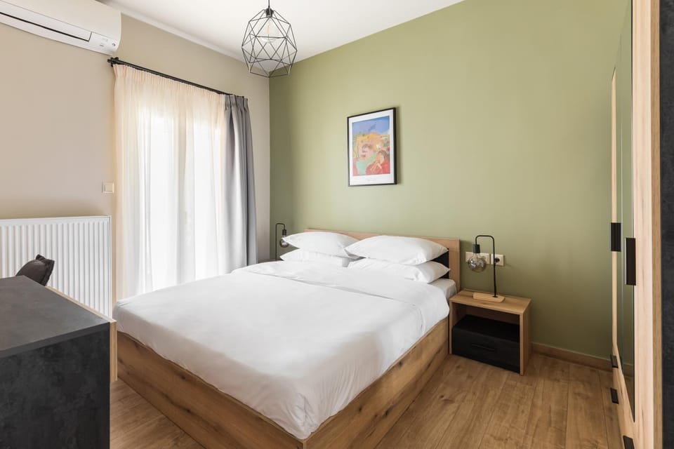 Bed, Photo of the whole room, Bedroom, internet
