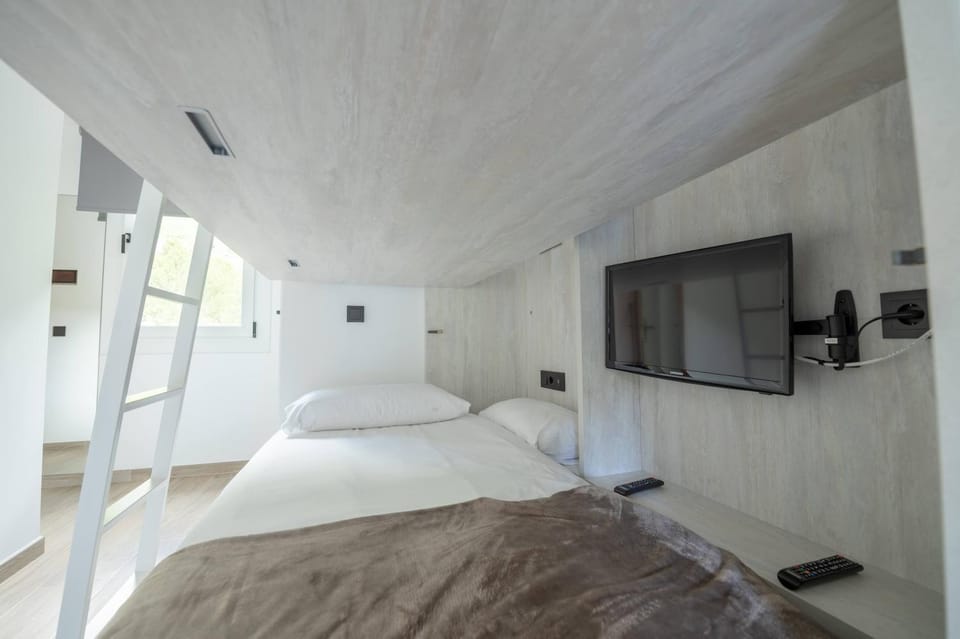 bunk bed