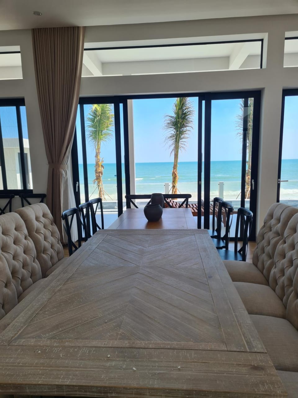 Seating area, Dining area, Beach, Sea view