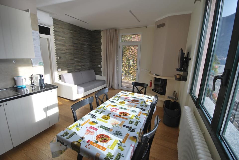 Andrea Olga House Apartment in Laglio