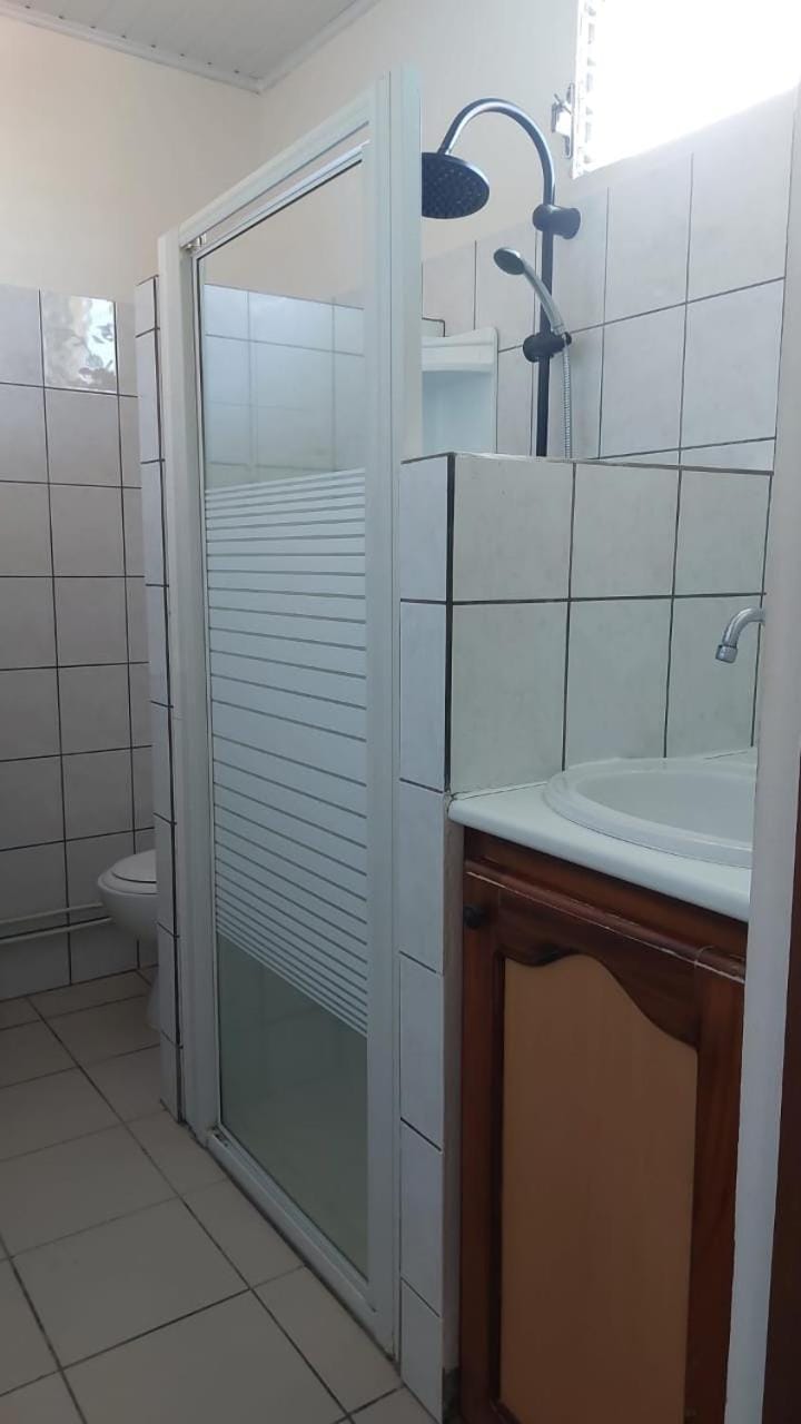 Studio La villa du Manguier Apartment in Martinique