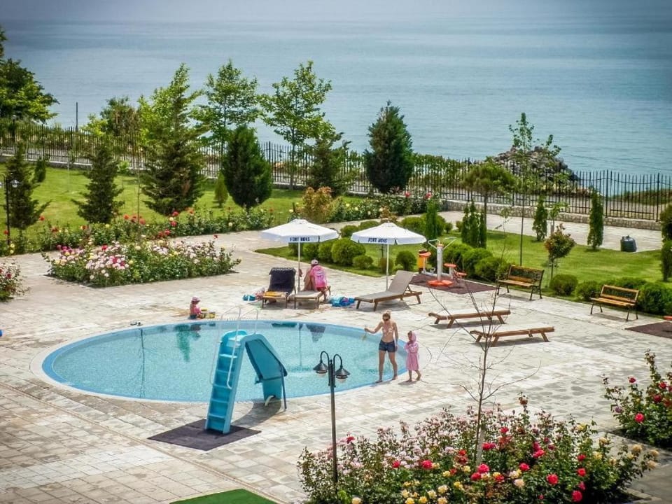 Sea view, Swimming pool