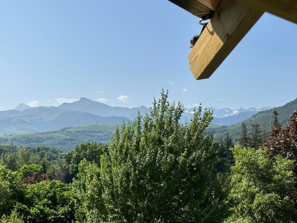 CAMPING PLEIN SOLEIL Campground/ 
RV Resort in Lourdes