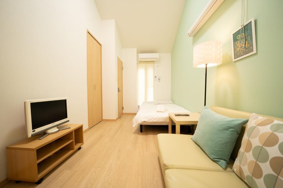 虹の宿201 Apartment in Osaka
