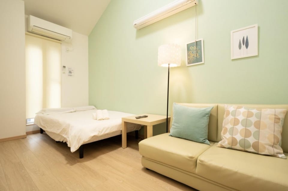 虹の宿201 Apartment in Osaka
