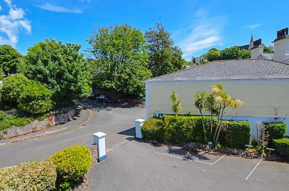 Property building, Parking