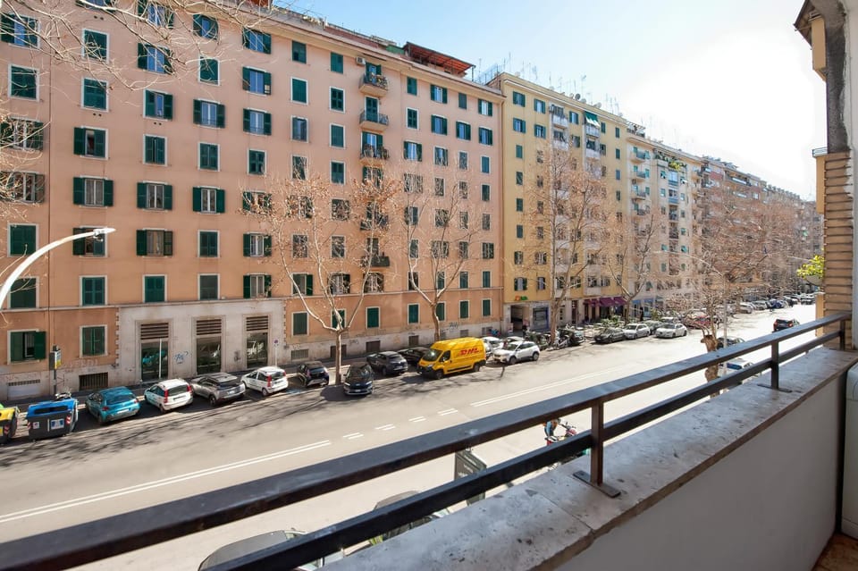 City view, Street view