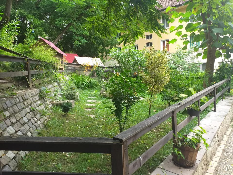 Pensiunea Madalina - LIMARA Hotel in Romania