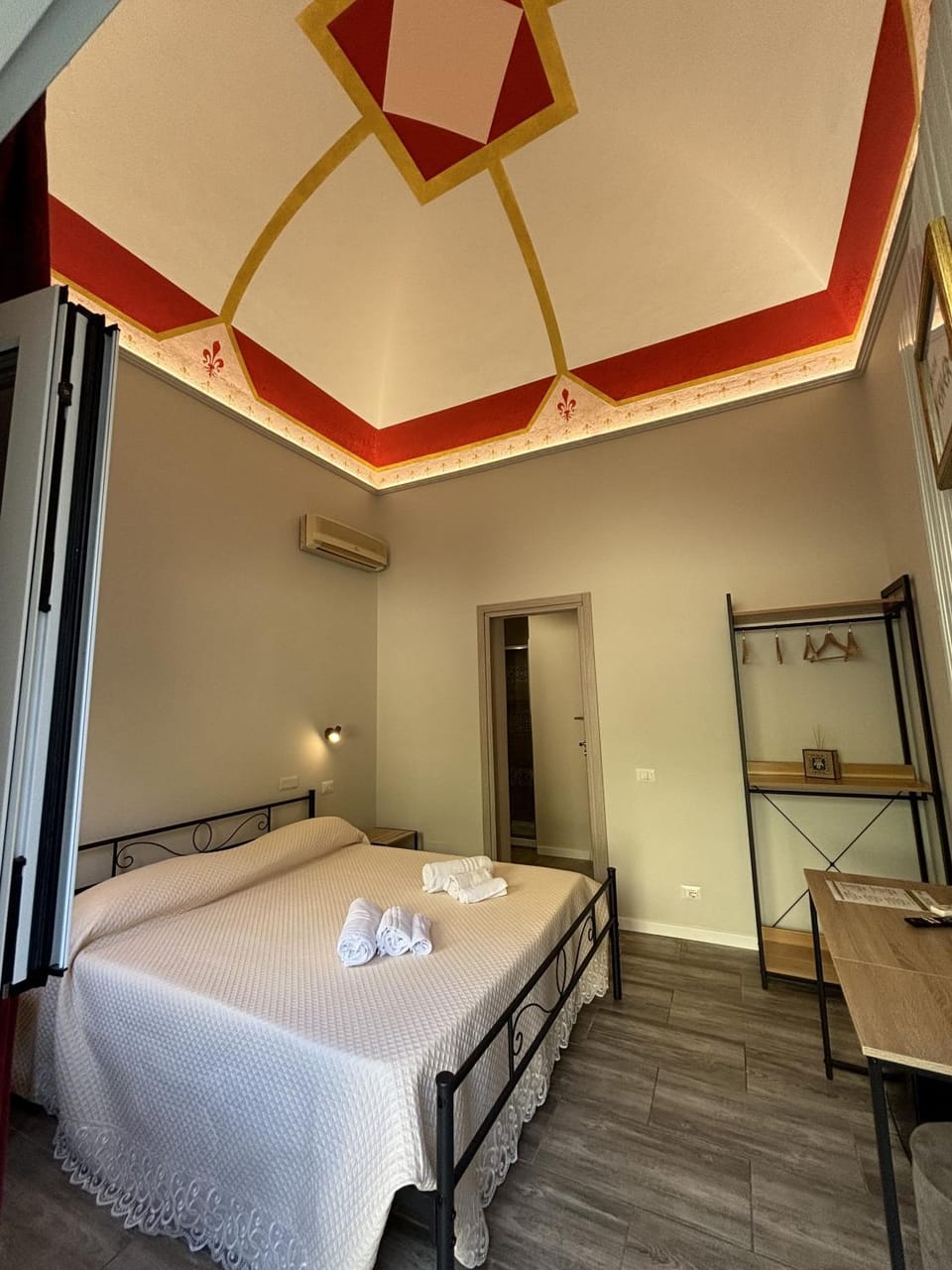 Bed, Photo of the whole room, Bedroom, towels, wardrobe
