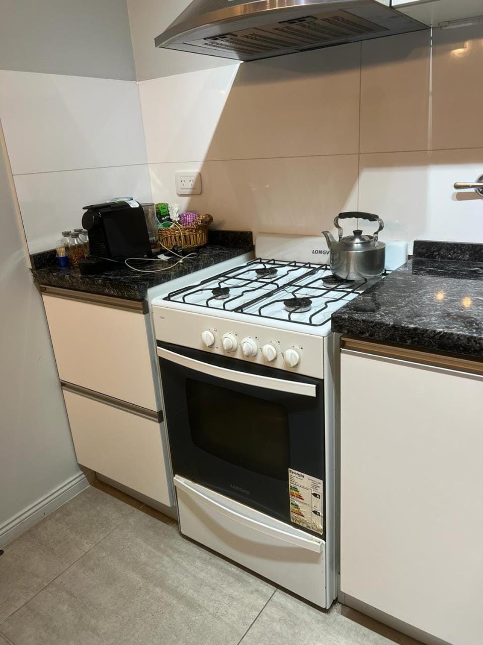 pet friendly, stove