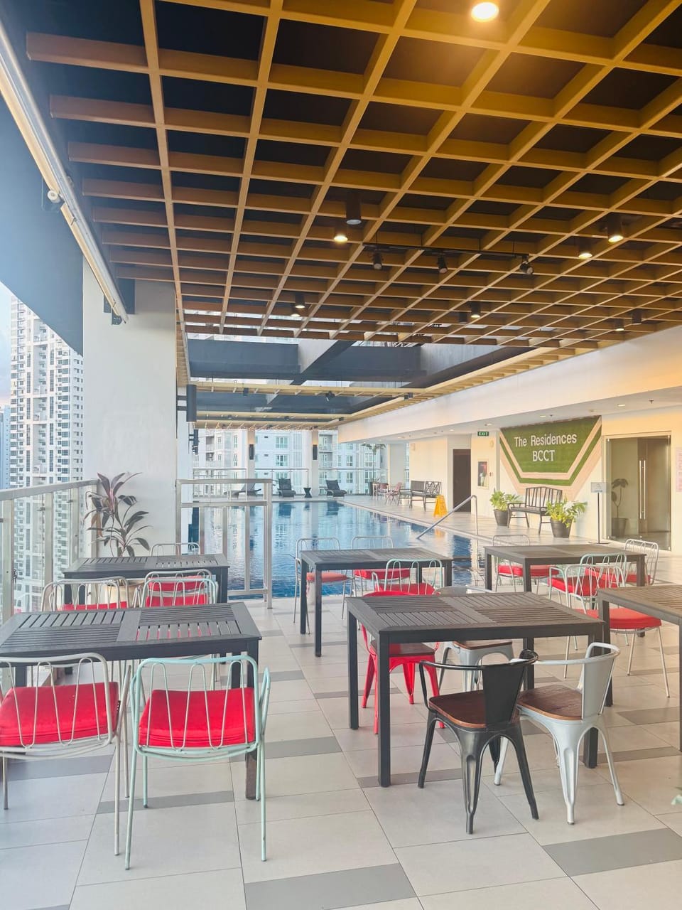 Restaurant/places to eat, Day