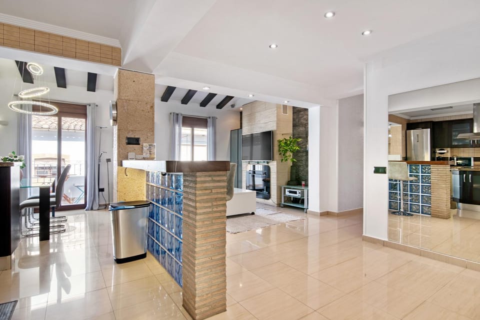 Property building, Kitchen or kitchenette, Living room
