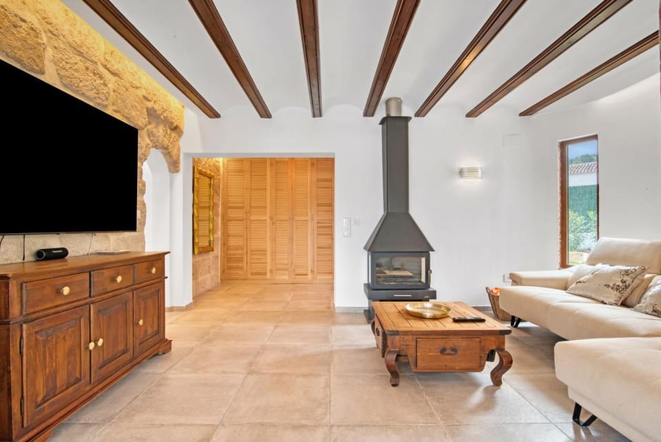 Property building, Living room