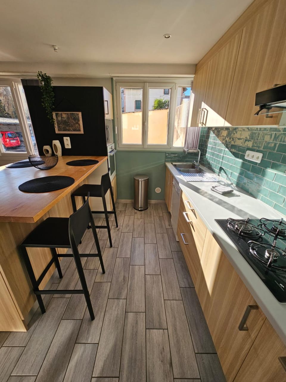 Kitchen or kitchenette, Dining area, minibar, pet friendly, stove, toaster