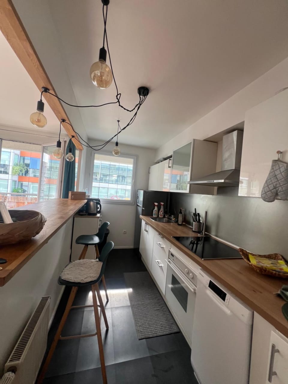 Kitchen or kitchenette, Dining area, dishwasher, oven, stove