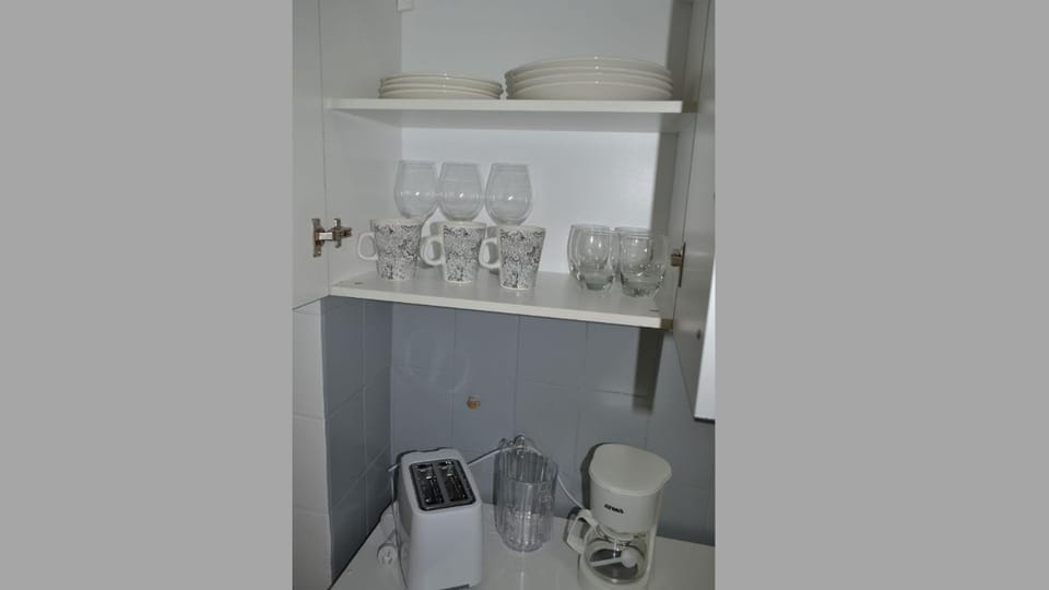 Coffee/tea facilities, Kitchen or kitchenette
