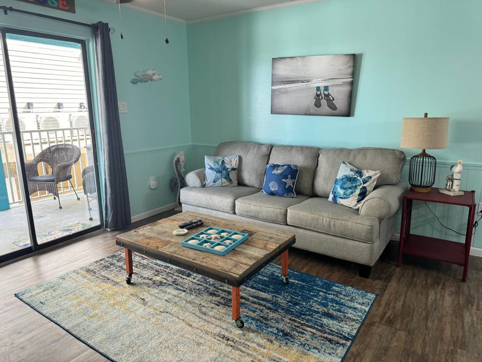 Sundial 1C from ALBVR...A beautiful condo just steps to the beach! House in West Beach