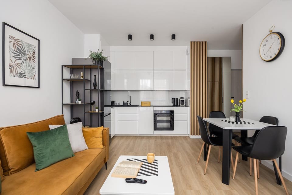 Kitchen or kitchenette, Dining area, dishwasher, stove, wardrobe, kitchen
