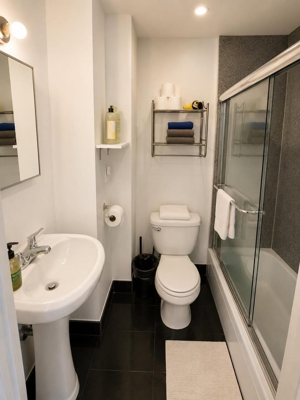 Nest 1 bedroom aparthotel kitchenette Apartment in Midtown