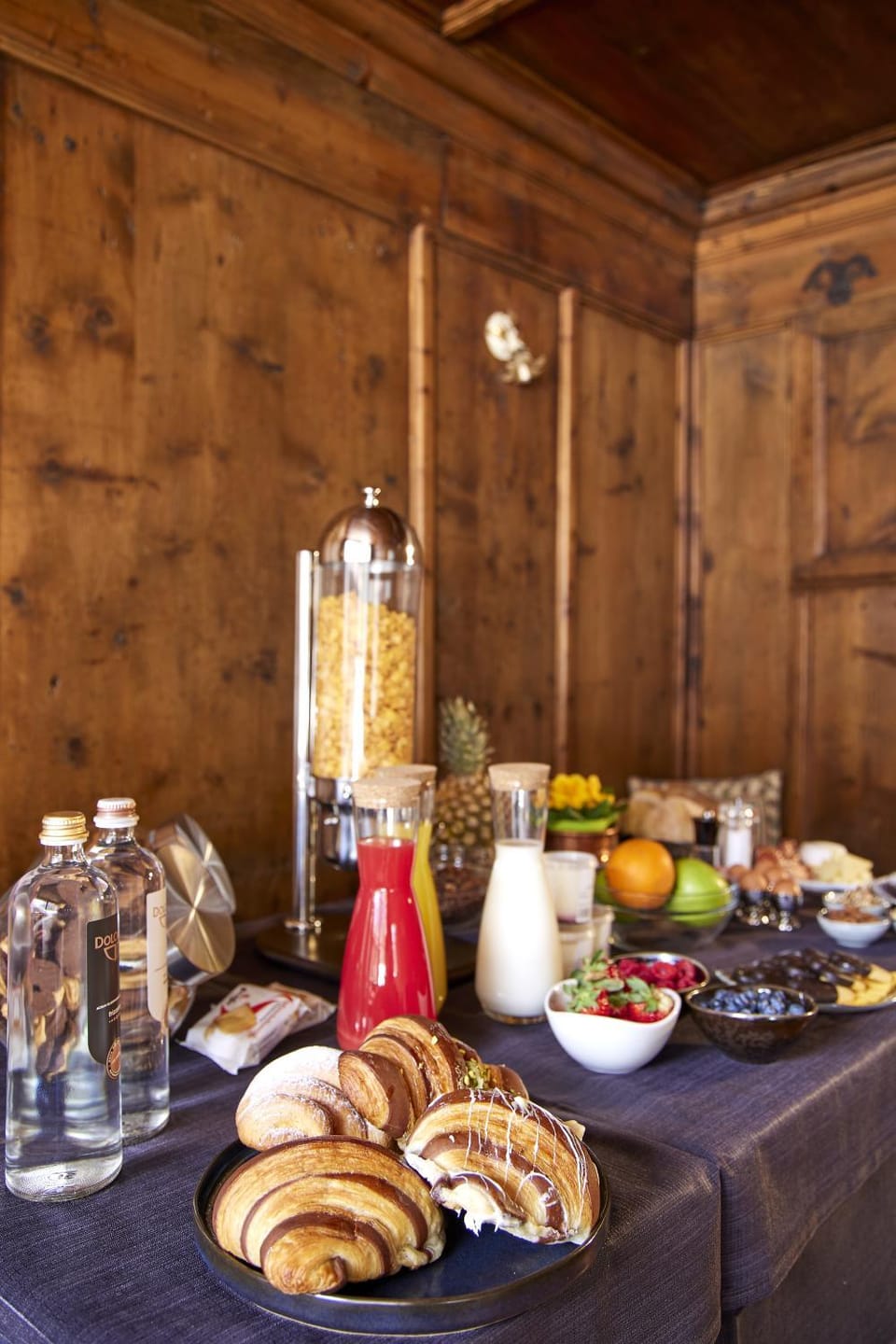Food and drinks, Buffet breakfast