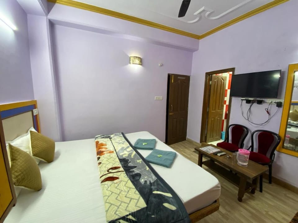 Bed, Photo of the whole room