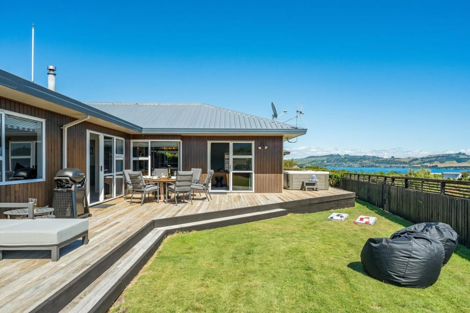 Property building, Patio, BBQ facilities, Garden, Lake view