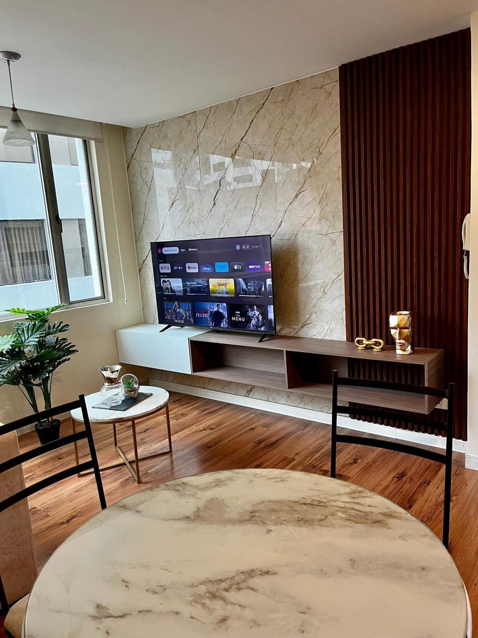 Communal lounge/ TV room, Living room