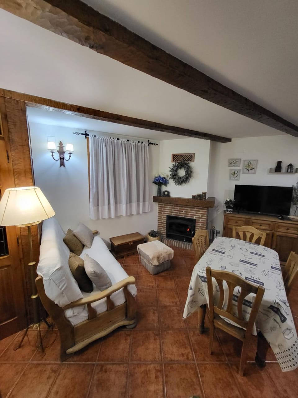 Communal lounge/ TV room, Living room