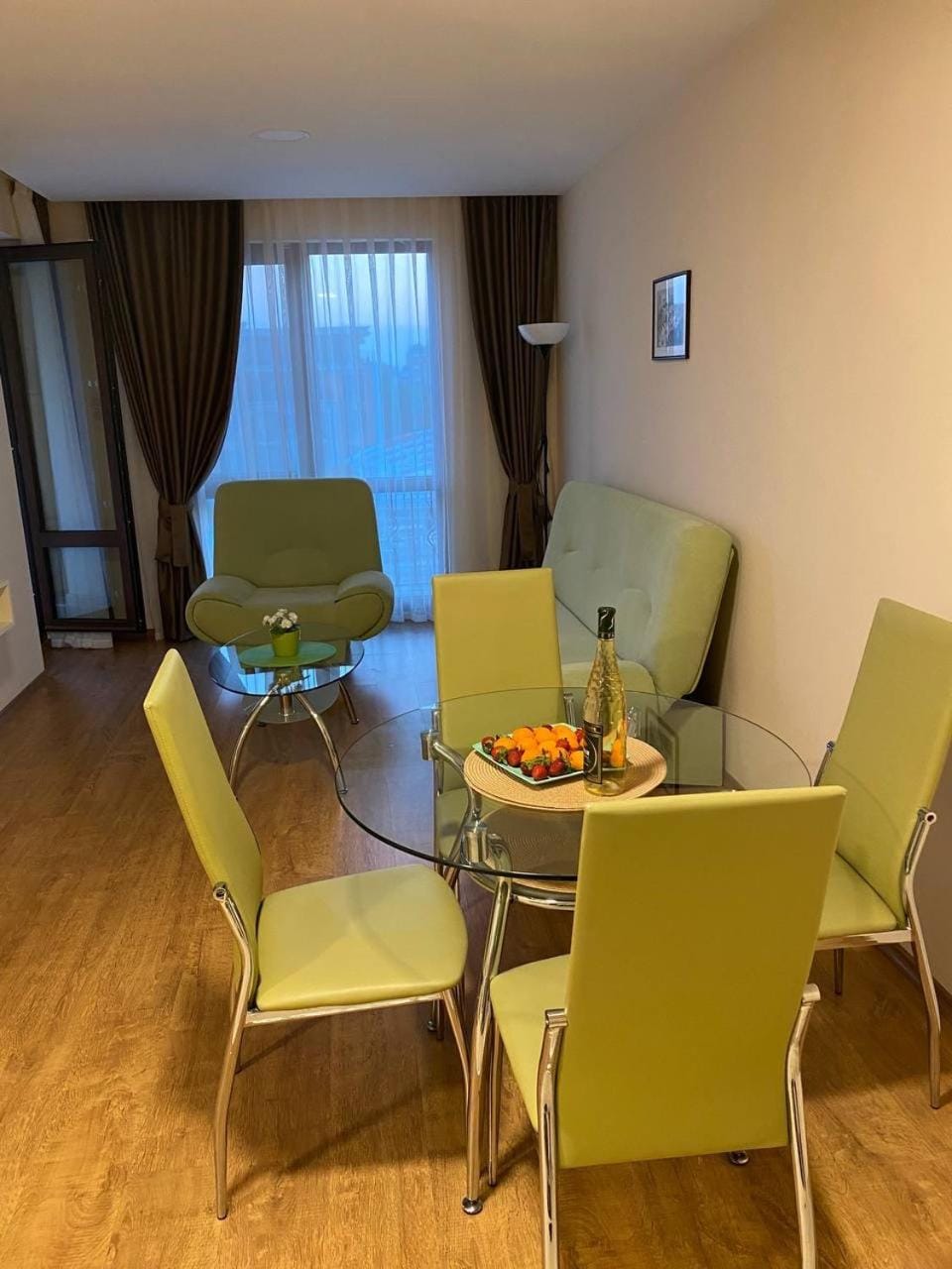 Living room, Seating area, Dining area, Food