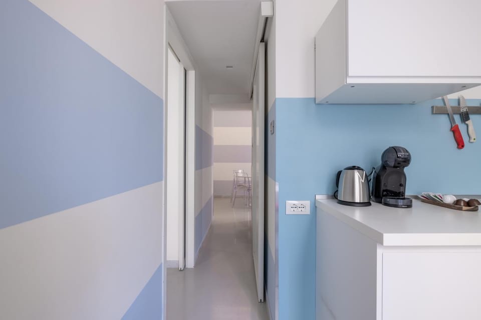 Coffee/tea facilities, Kitchen or kitchenette, minibar