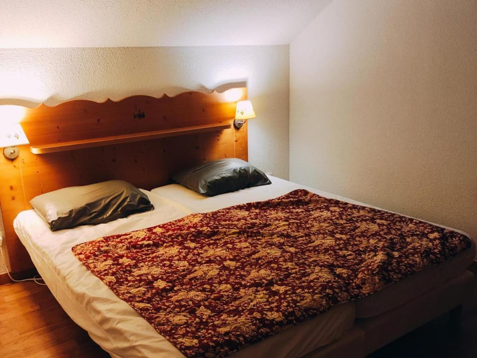 Chalet 3 pièces, La Joue du Loup, 8 pers, terrasse, parking - FR-1-504-679 Chalet in Provence-Alpes-Côte d'Azur