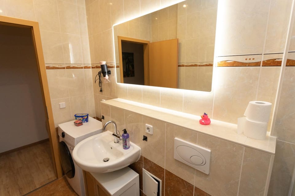 Bathroom, Bath