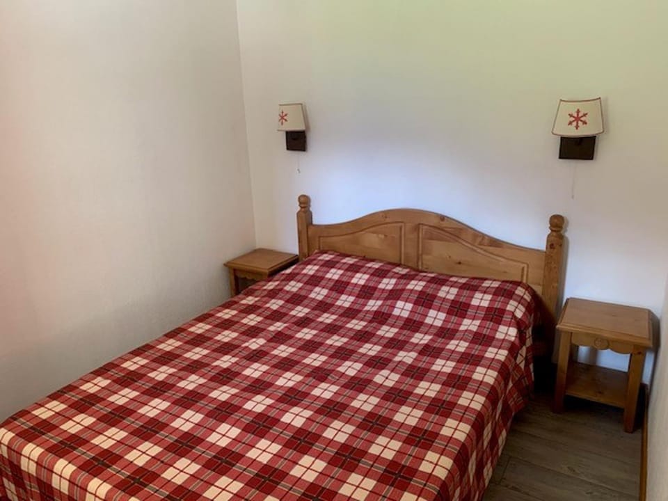 Appartement cosy pour 6 à Val Cenis, balcon et accès direct aux pistes, résidence avec piscine et sauna - FR-1-508-301 Apartment in Piedmont