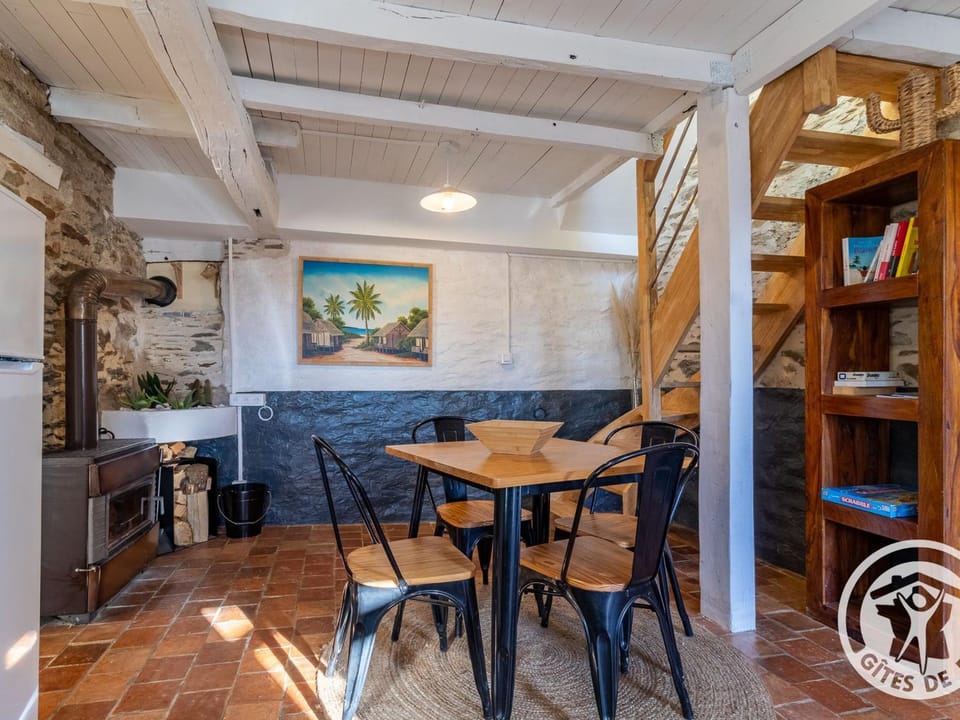 Charmante maison en Anjou Bleu, 2 pers, terrasse, poêle à bois, équipements bébé, cuisine équipée - FR-1-622-72 House in Pays de la Loire
