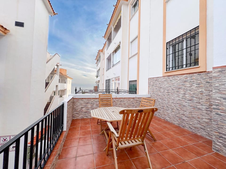 Property building, Day, View (from property/room), Balcony/Terrace, Balcony/Terrace, Dining area, Sea view