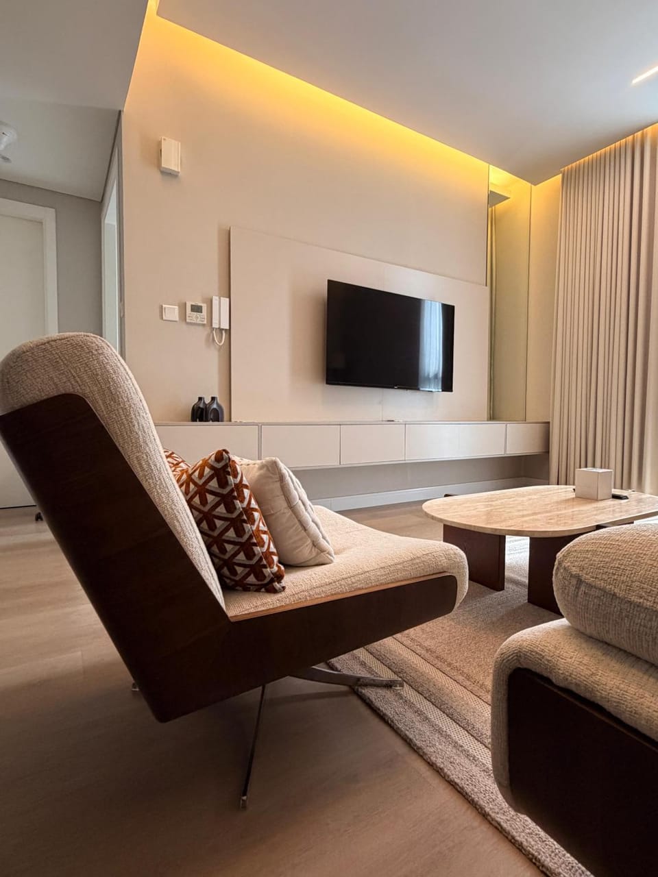 1 BR Luxury Apt by AJ Aljada Apartment in Al Sharjah