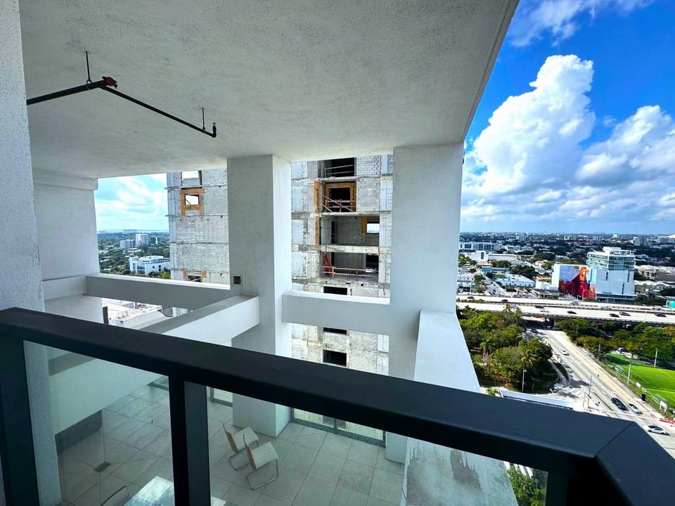 Day, View (from property/room), Balcony/Terrace, City view
