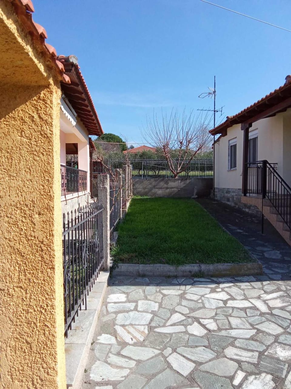 Property building, Garden