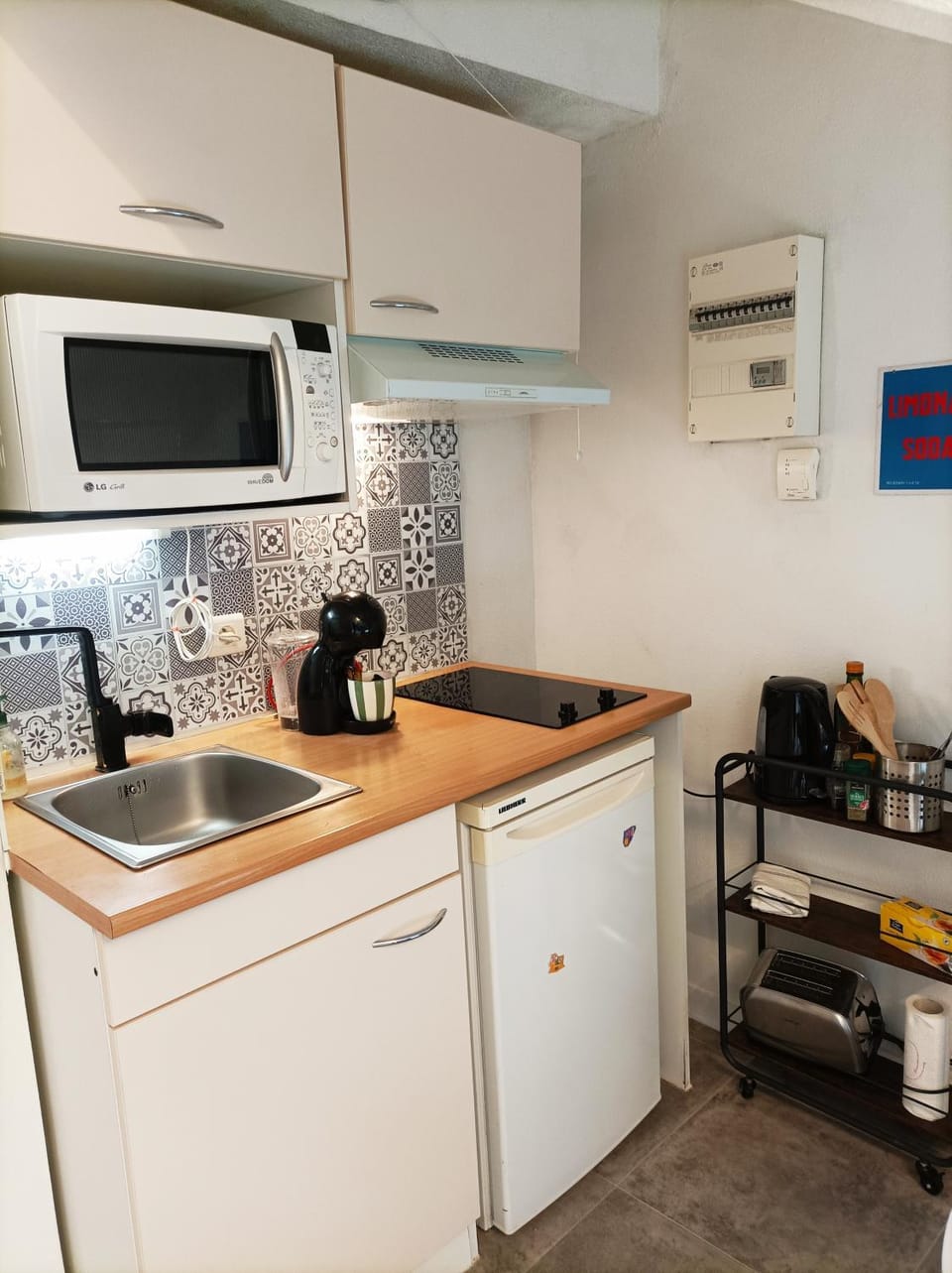 Kitchen or kitchenette