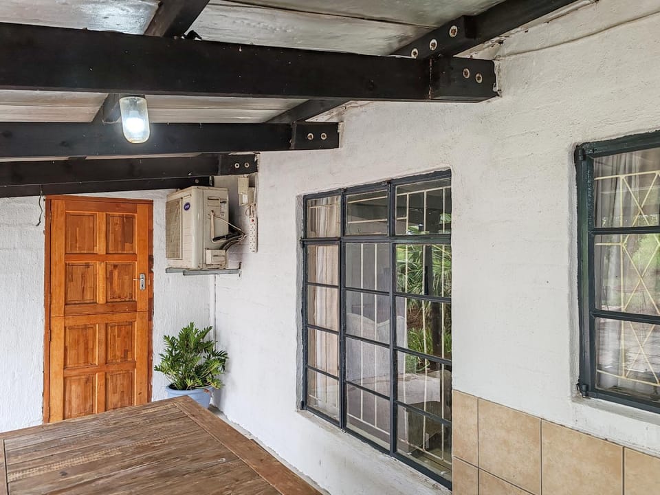 Patio, air conditioner