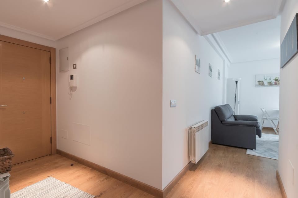 Living room, Seating area, internet