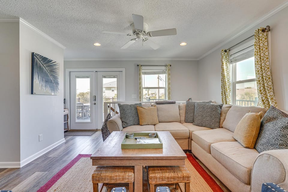 Cape San Blas Home w/ Pool Access: Walk to Beach! House in Florida