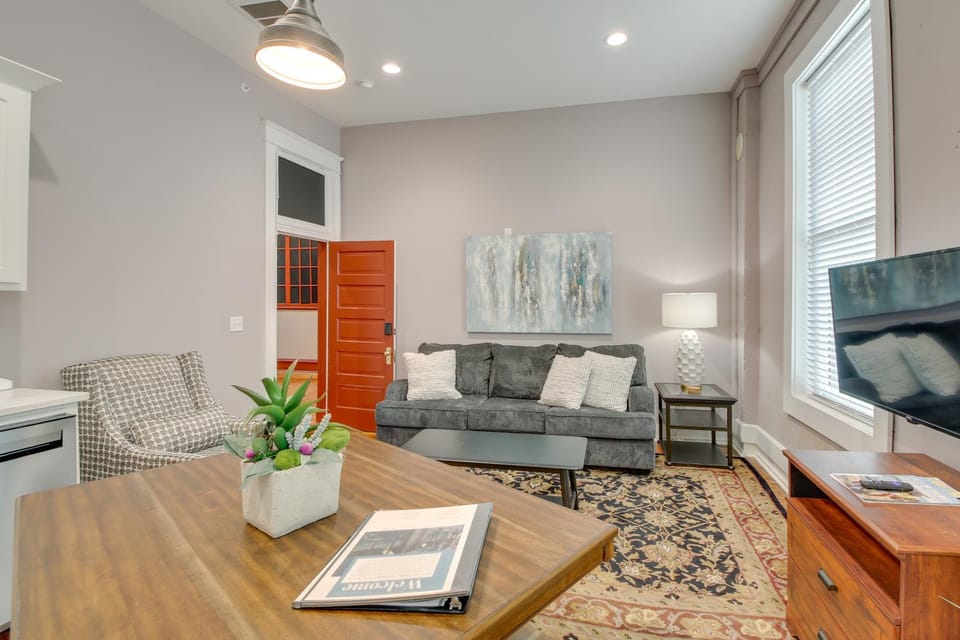 Downtown Hot Springs Condo - Walk to Restaurants! House in Hot Springs