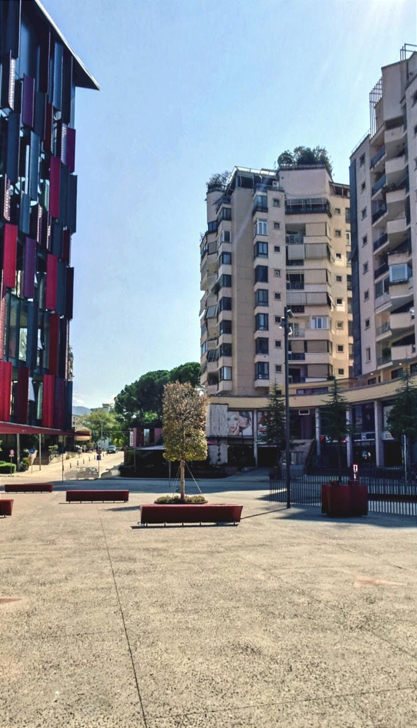 Property building, Neighbourhood, City view, Street view, Location