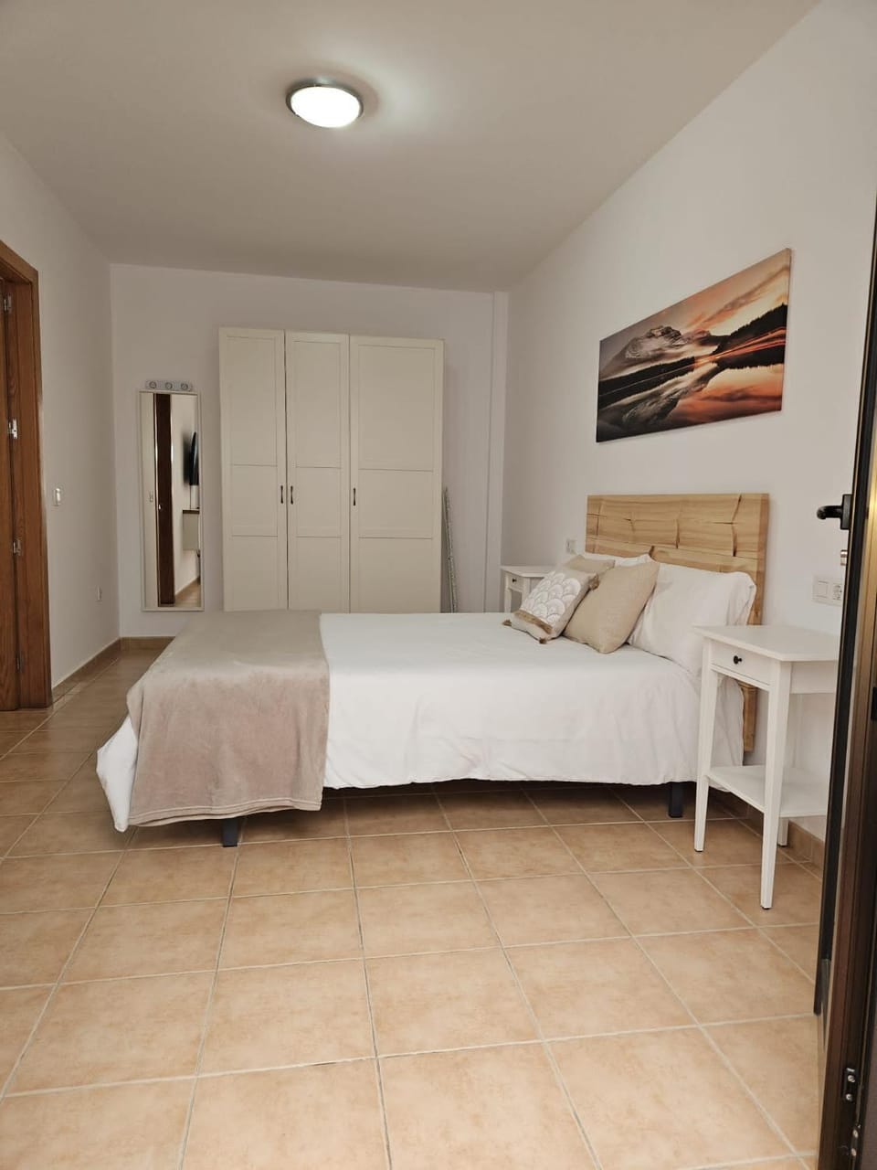 Bed, Photo of the whole room, Bedroom, wardrobe