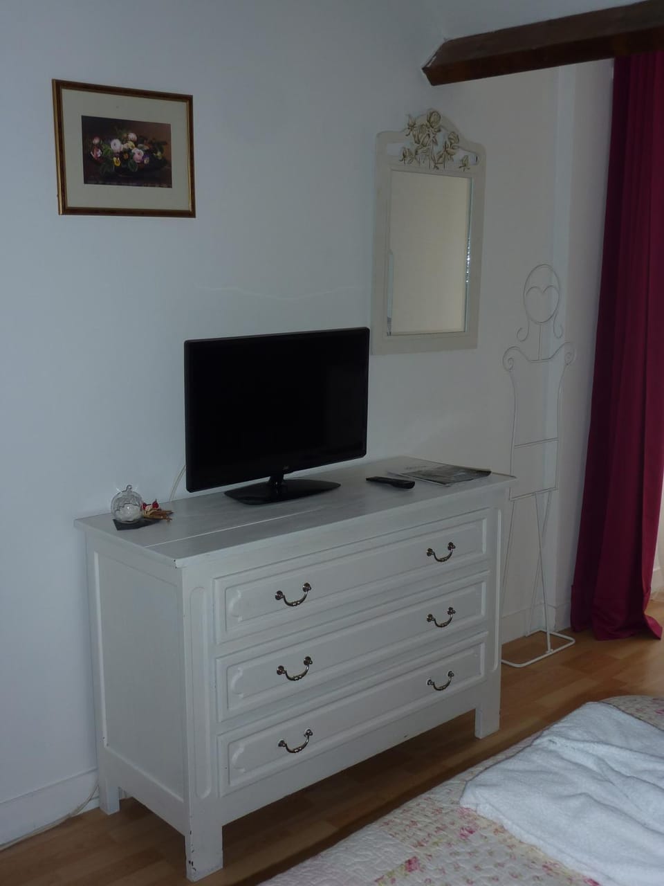TV and multimedia, Decorative detail