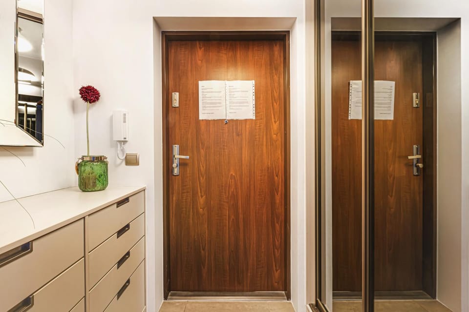 Apartament z Jacuzzi Parking Balkon 2 sypialnie Apartment in Wroclaw
