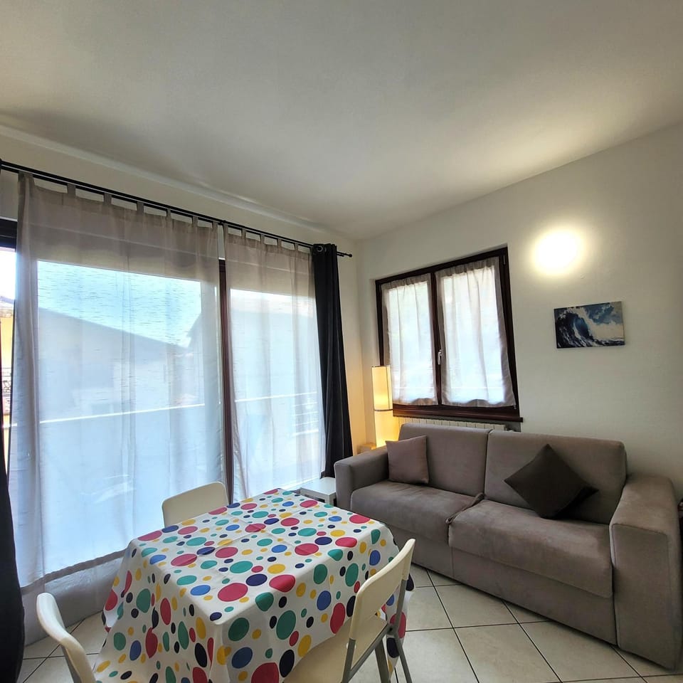 Onda del lago Mountain Lake Iseo Hospitality Apartment in Province of Brescia