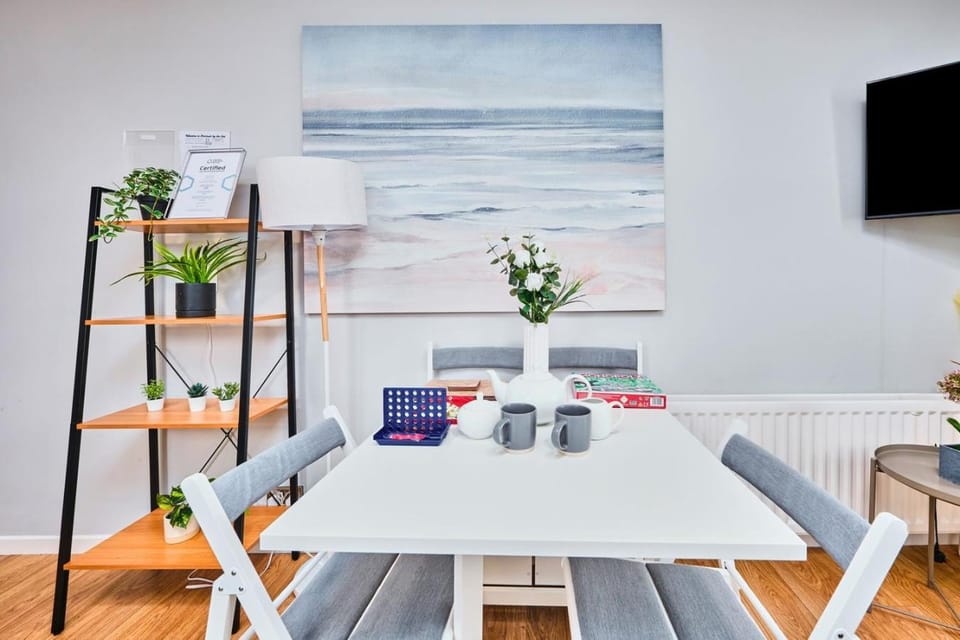 Serene Harbour Penthouse Apt - Princess Green 5 Apartment in Portrush