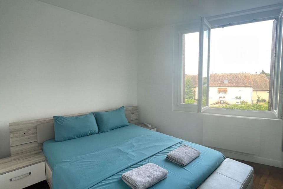 Fil de l'eau - Grand T2 rénové - Commerces à pied Apartment in Île-de-France